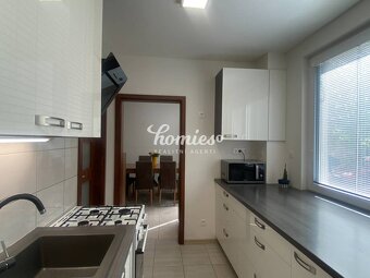 PREDAJ 3 izbový, veľký, kompletne prerobený byt v centre Nit - 4