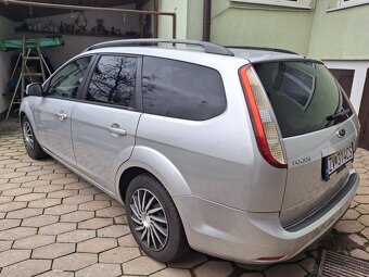 Predám Ford focus - 4
