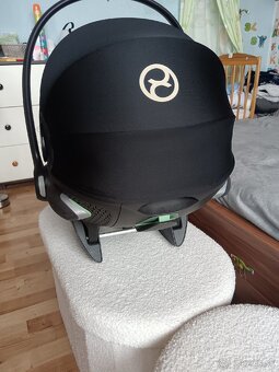 Cybex vajíčko a základňa - 4