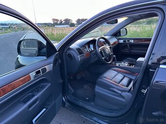 Predám Volkswagen Touareg 3.0 TDI V6 - 4
