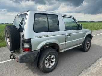 Pajero 2.5td - 4