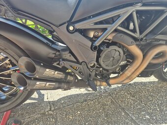 Ducati Diavel Dark Edition 2017 - 4
