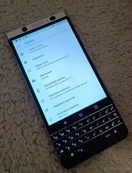 BlackBerry KeyOne Android OS - 4
