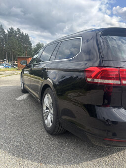 Volkswagen Passat - 4
