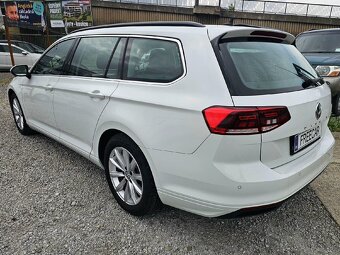 Volkswagen Passat Variant 2.0 TDI Elegance DSG - 4