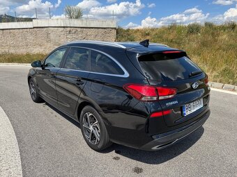 HYUNDAI I30 1.6 CRDi 2021 AUTOMAT naj.45tis.km ODPOCET DPH - 4