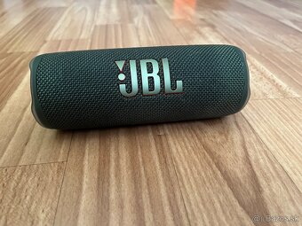 JBl lip 6 - 4