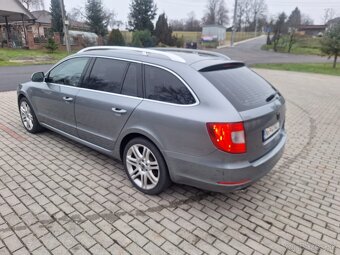 Predam Skoda Superb 2.0tdi 125kw Dsg - 4