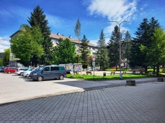 Výborný, veľký , slnečný byt v centre - nízky nájom - 4