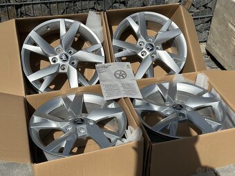 ✅ 5x112 r17 Lyra octavia 2-3 octavia 4 cistonove - 4