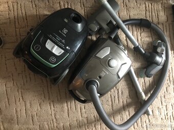 Predám kvalitné vysavače Electrolux za 40 a 50e - 4