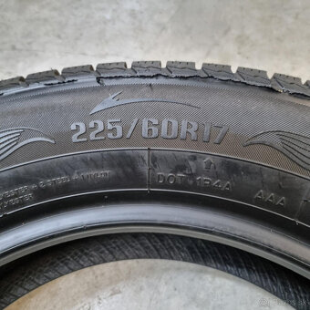 Zimné pneumatiky 225/60 R17 ROYALBLACK DOT2520 - 4