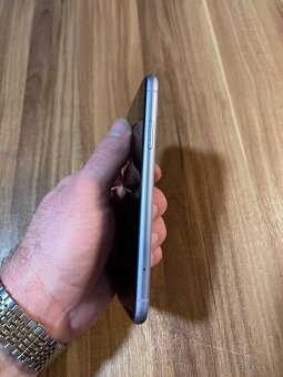 iPhone 11 Lila 64GB - 4