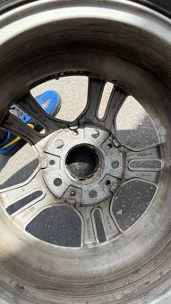 225/55R16 - 4