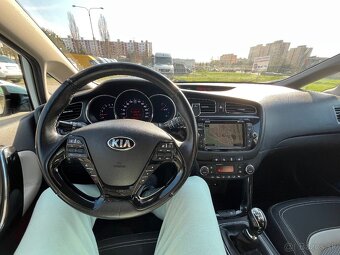 Kia ceed sw - 4