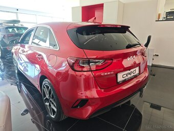 Kia Ceed 1,5 T-GDi 7DCT GOLD - 4