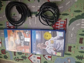 Playstation 4 - 4