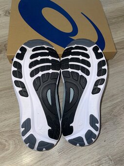 Asics Gel-Kayano 31 (42,5) bežecká obuv - 4