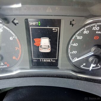 Toyota Yaris - 4