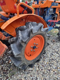 Kubota B6001 - 4