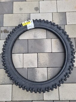 Predám pneu Pirelli 90/90 21 - 4