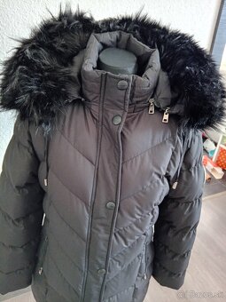 Čierna dámska zimná bunda - 4