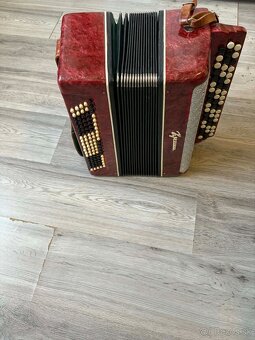 Predam Harmoniku - 4