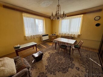 Na predaj priestranný rodinný dom v obci Nižný Hrušov - 4