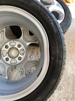 Ford Fiesta - Sada Kolies 195/50 R15 - 4