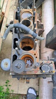 Motor zetor 5501 - 4
