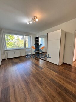 REZERVOVANÝ 3. izbový byt na prenájom, Prešov, sídlisko 3, V - 4
