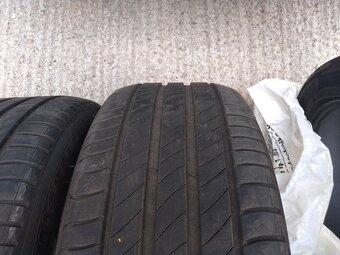 MICHELIN Primacy 4_LETNÉ_245/45 R18 100W_DOT 2022_ - 4