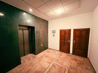 1 izbový apartmán v centre - 4