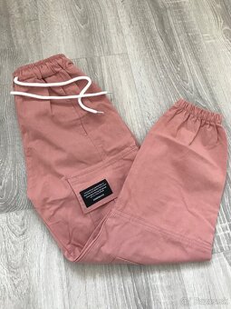 Predam nove teplaky 4F a nohavice H&M vel. 128 - 4