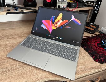 /15.6"/HP Notebook/4GB RAM DDR5/128GB NVMe SSD/Intel HD 2GB - 4