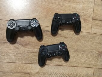 PS4 - 4