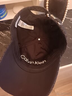 Calvin Klein šiltovka black - 4