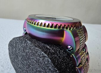 Invicta Grand Diver Chameleon - 4