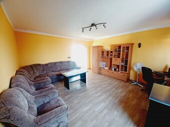 Predaj 5 izb. RD na peknom pozemku s výmerou 800 m2 - 4