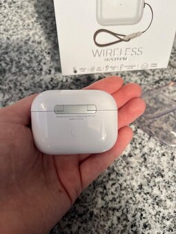 Apple AirPods Pro 2 - 4