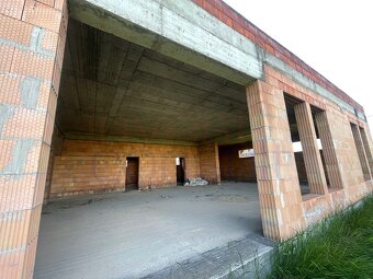2338 NA PREDAJ PREVÁDZKOVO-ADMINISTRATÍVNA BUDOVA PRI KN - 4