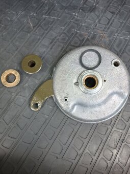 Přední vidlice brzdový štít buben kola brzdové pakny - 4