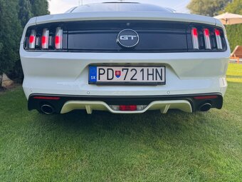 Ford Mustang 5.0 - 4