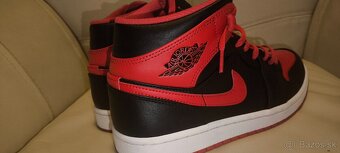 Predám túto krásnu pánsky originálnu obuv Nike Air Jordan 1 - 4