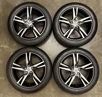 Zimná sada Volvo XC40 - 5x108 R19 , 235/50/19 Goodyear - 4