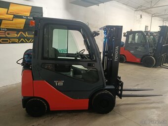 Vysokozdvižný vozík Toyota 02-8FGF18 pozicioner - 4