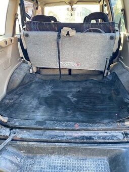 Predám Nissan Terrano 2, 2.7TDI, 7-miestne - 4