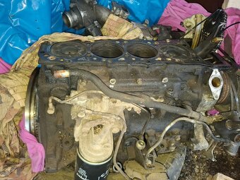 Motor Pajero 3.2 did - 4