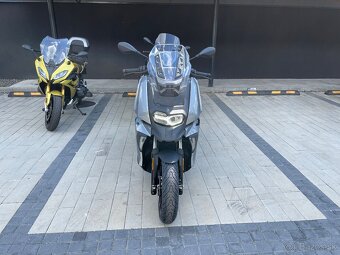 REZERVOVANÉ do 11.05.2025 Predám BMW C 400 X - 4