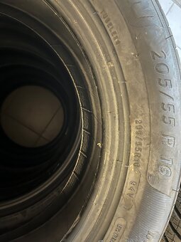 205/55R16 94V Michelin - 4